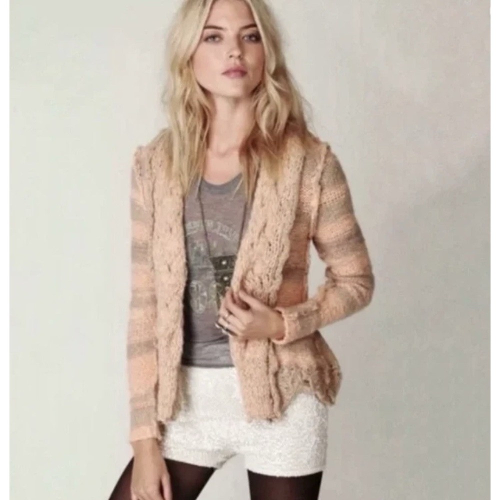 FREE PEOPLE Peach and Brown Stripe Chunky Ruffled Cardigan Sz XS Hook Closure